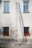 Žebřík opěrný výsuvný s lanem - 6 - 10,6m